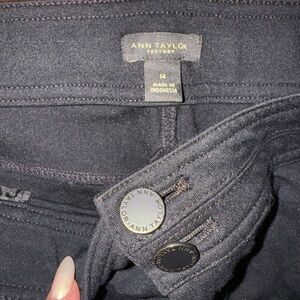 Women’s size | 14 Ann Taylor loft legging & size 12 available